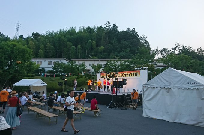 出張演奏　夏祭り