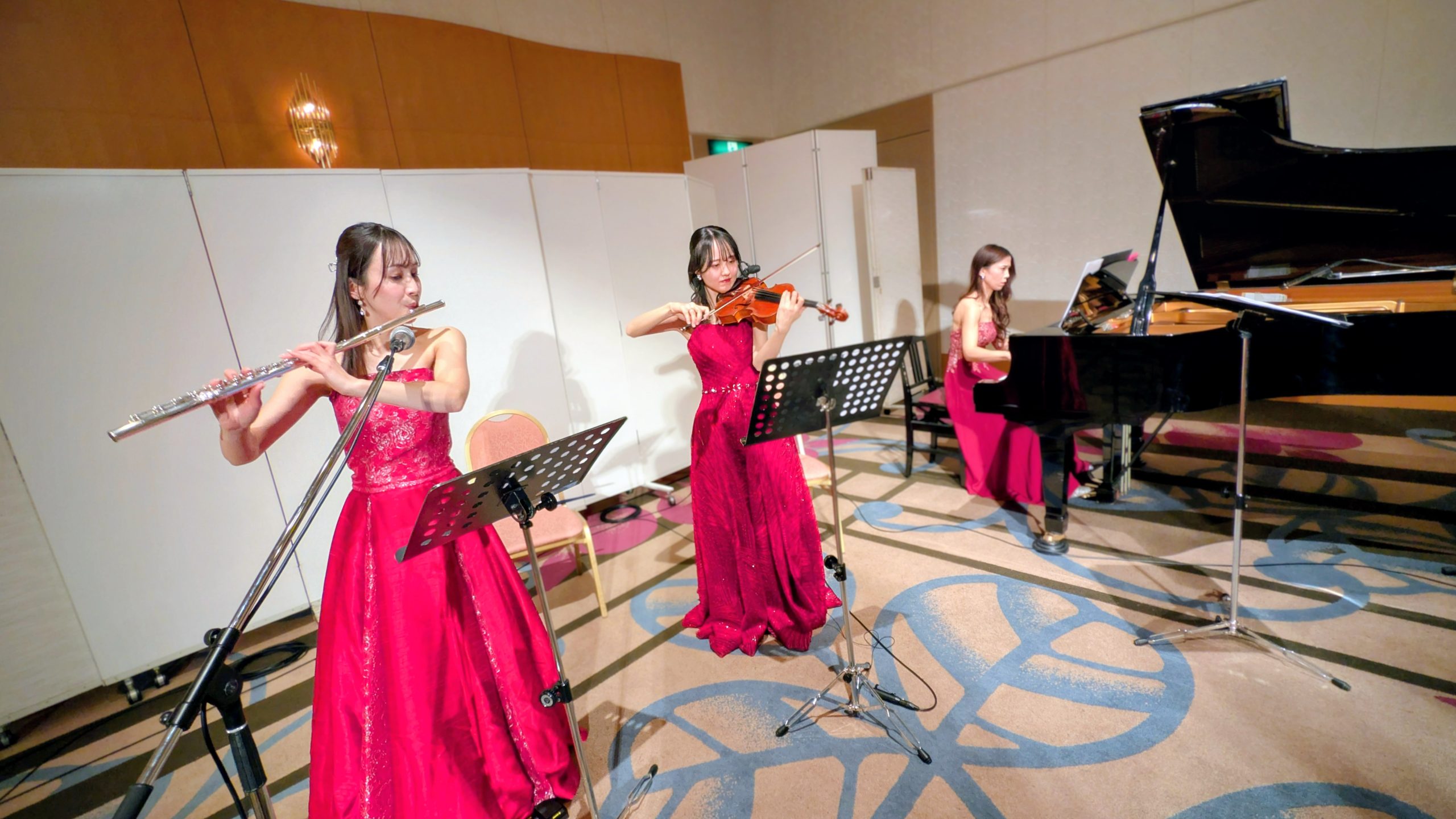 ホテルボールルームでの生演奏（リハーサル・本番）