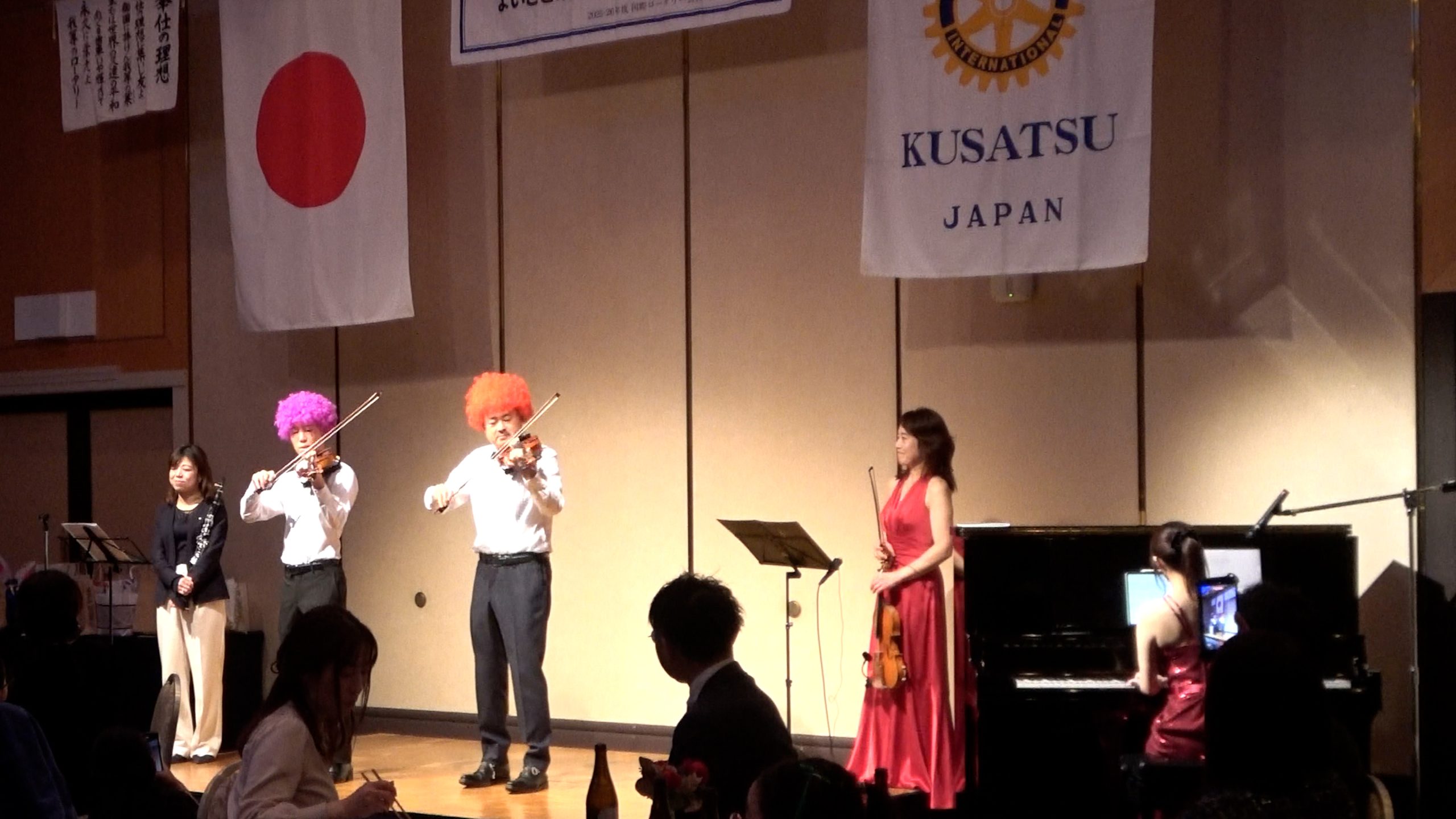 ロータリークラブクリスマス家族例会生演奏余興